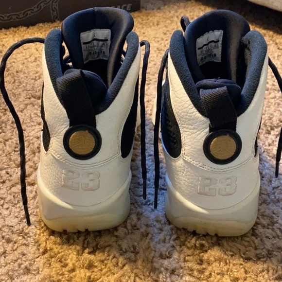 Air Jordan 9 Retro - Picture 2 of 6